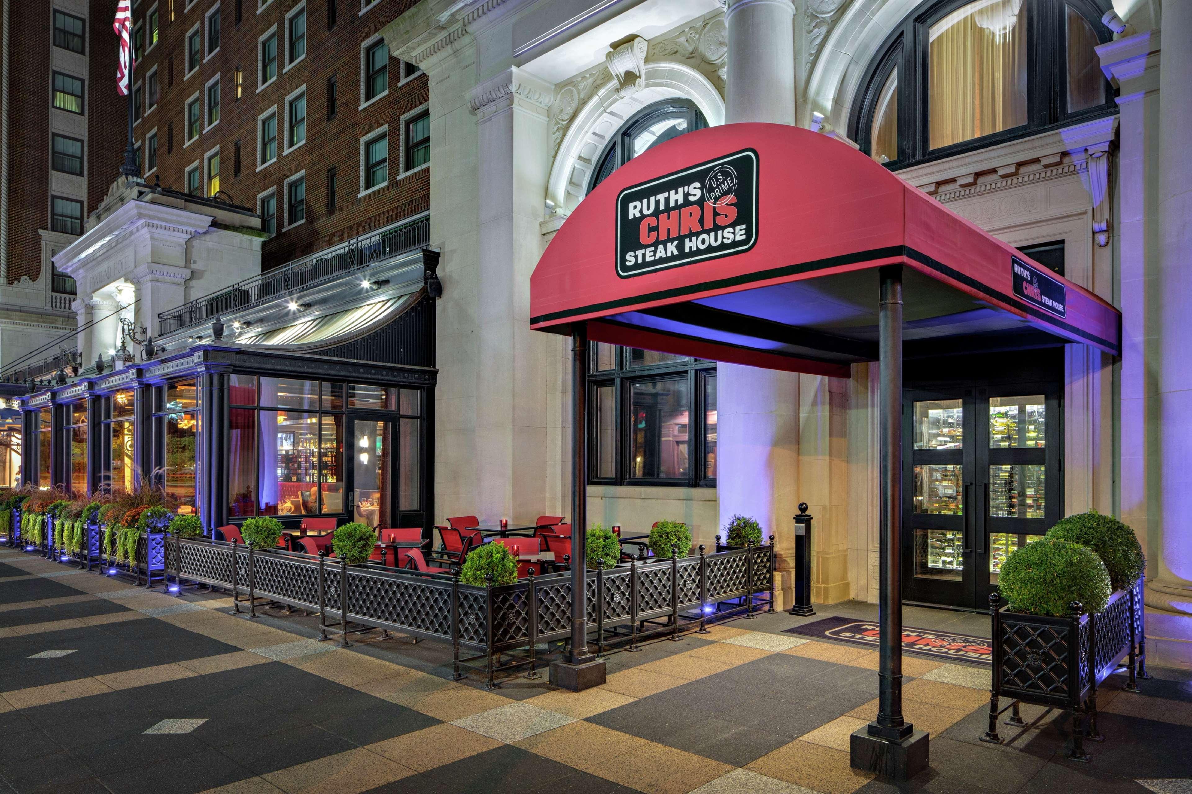 Amway Grand Plaza Hotel, Curio Collection By Hilton Grand Rapids Buitenkant foto