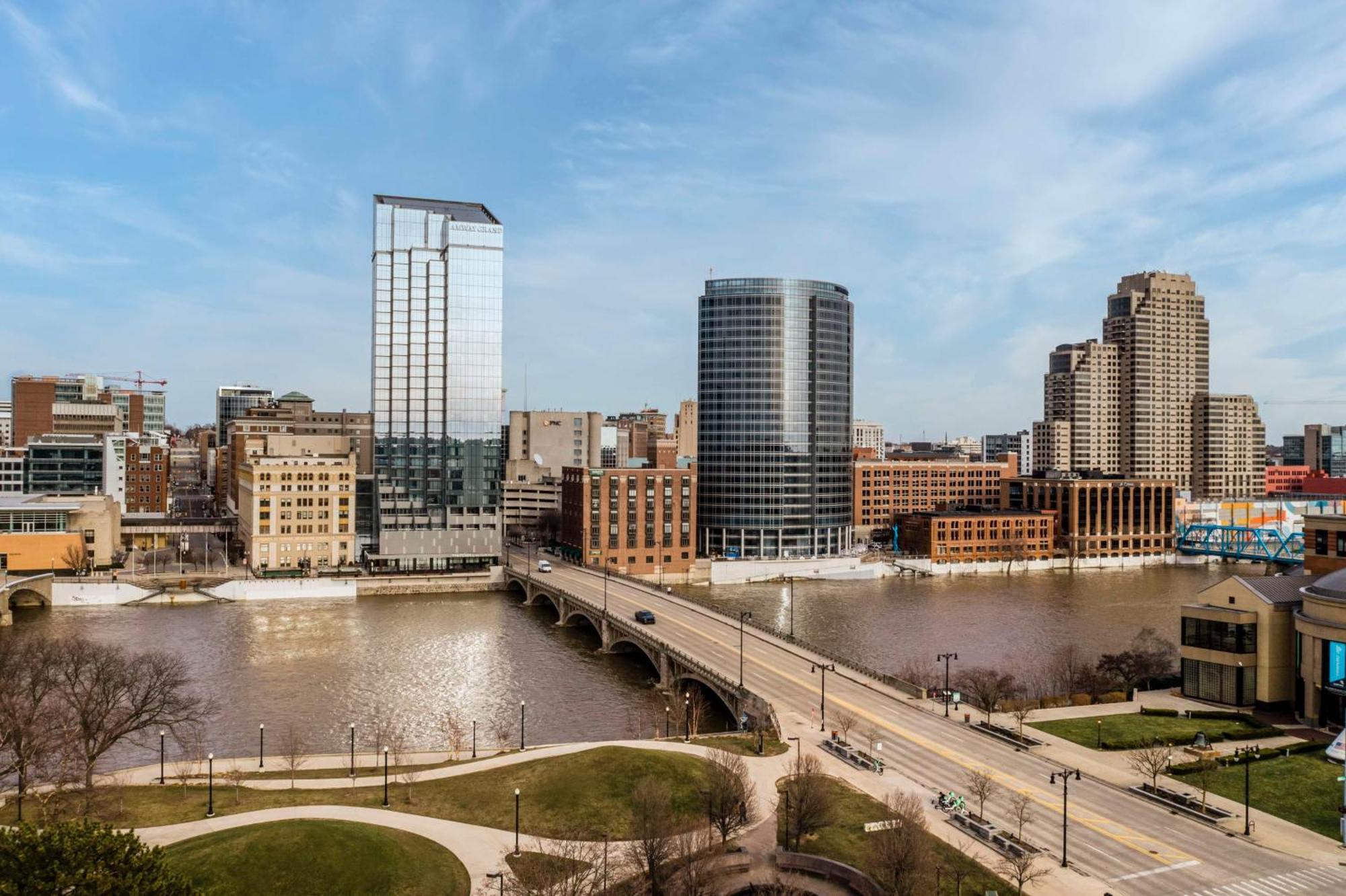 Amway Grand Plaza Hotel, Curio Collection By Hilton Grand Rapids Buitenkant foto