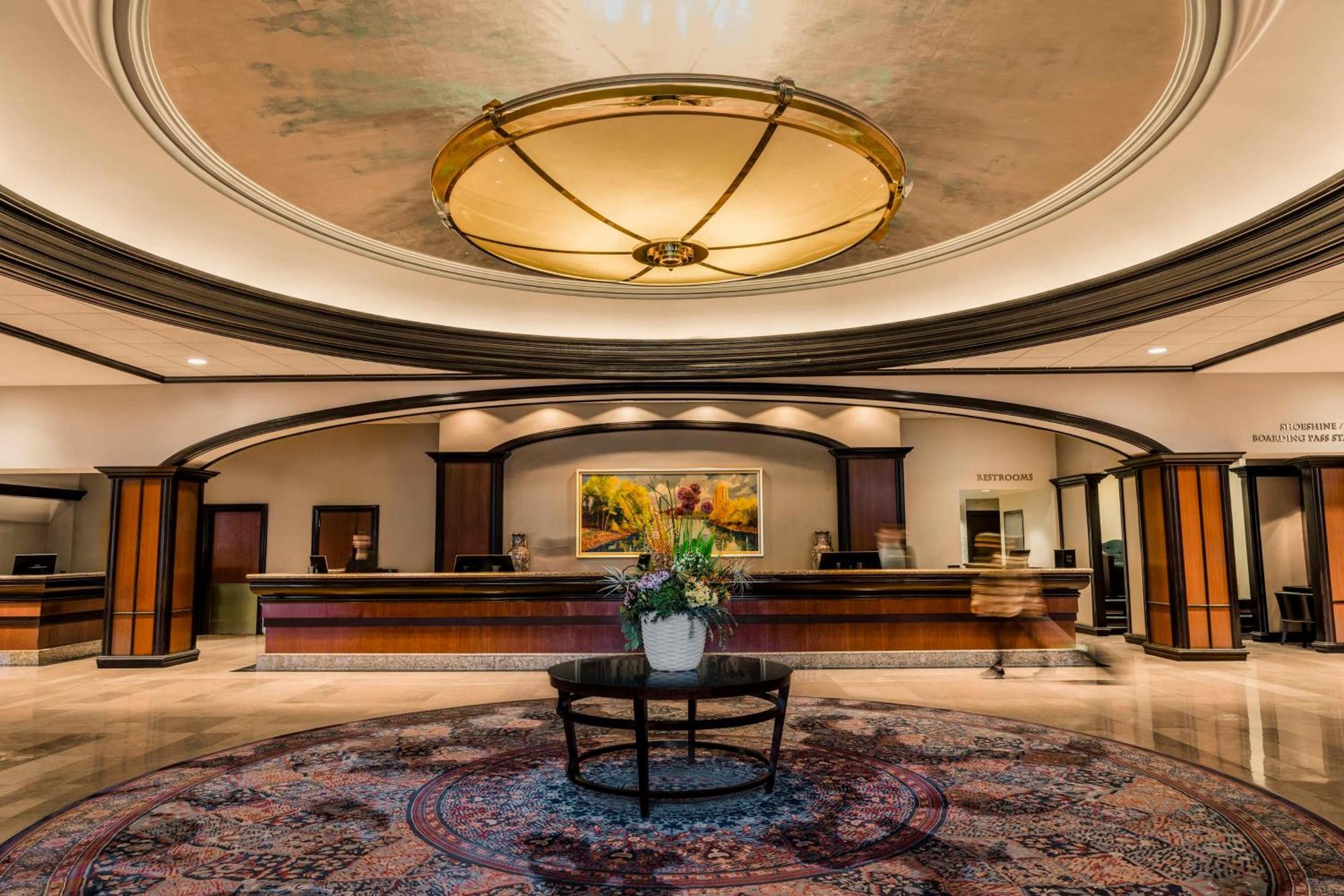 Amway Grand Plaza Hotel, Curio Collection By Hilton Grand Rapids Buitenkant foto